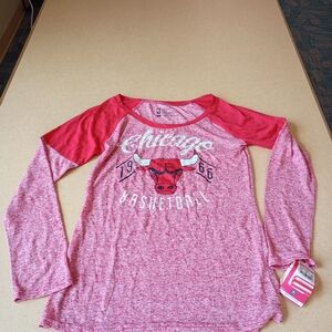NBA Chicago Bulls Women's Long Sleeve Tee - Red
